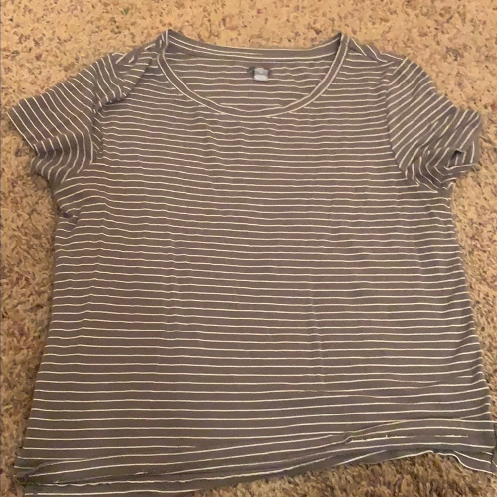 stripped olive and white t shirt